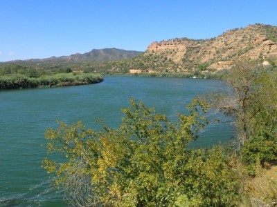 221. De Flix a Riba-roja d’Ebre per la Reserva Natural de Sebes seguint el&nbsp;GR-99