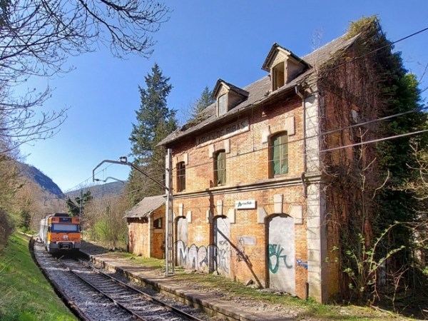 242. Ruta circular des de Ribes de Freser per Bruguera, els plans i mina de Conivella, estació d’Aigües de Ribes i pel balneari de&nbsp;Montagut